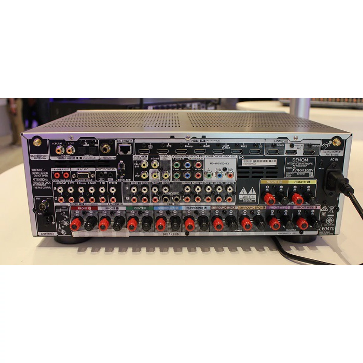 Denon AVR-X4200 7.2/9.2-es házimozi erősítő AURO 3D, ATMOS, NEO:X
